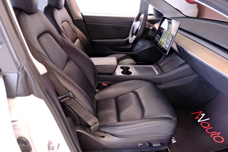 Продам Tesla Model 3 55kWt 2021 года в Одессе