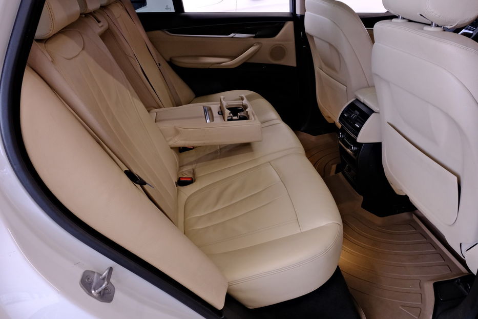 Продам BMW X5 2015 года в Одессе