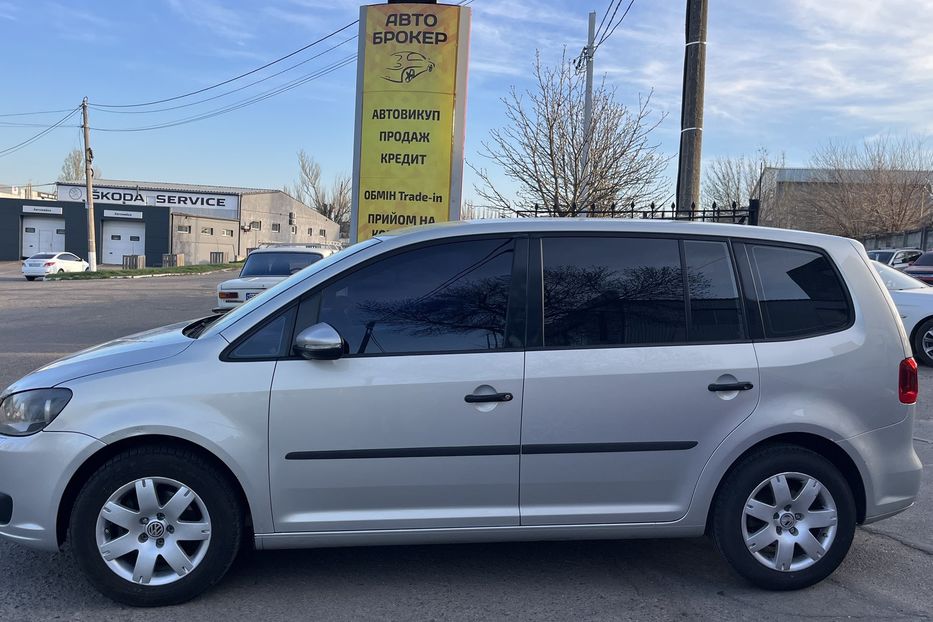 Продам Volkswagen Touran Офіційний 2011 года в Николаеве