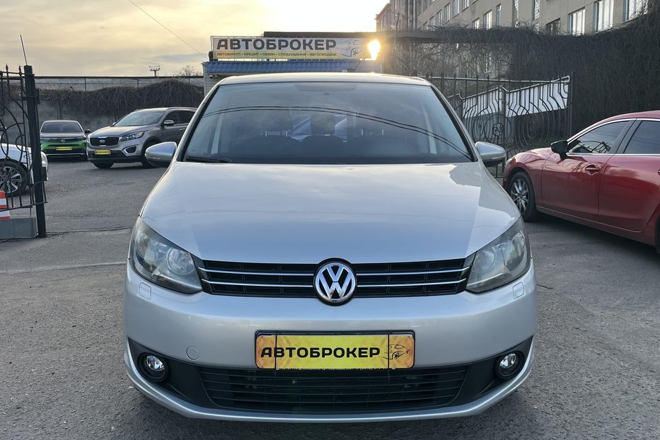 Продам Volkswagen Touran Офіційний 2011 года в Николаеве