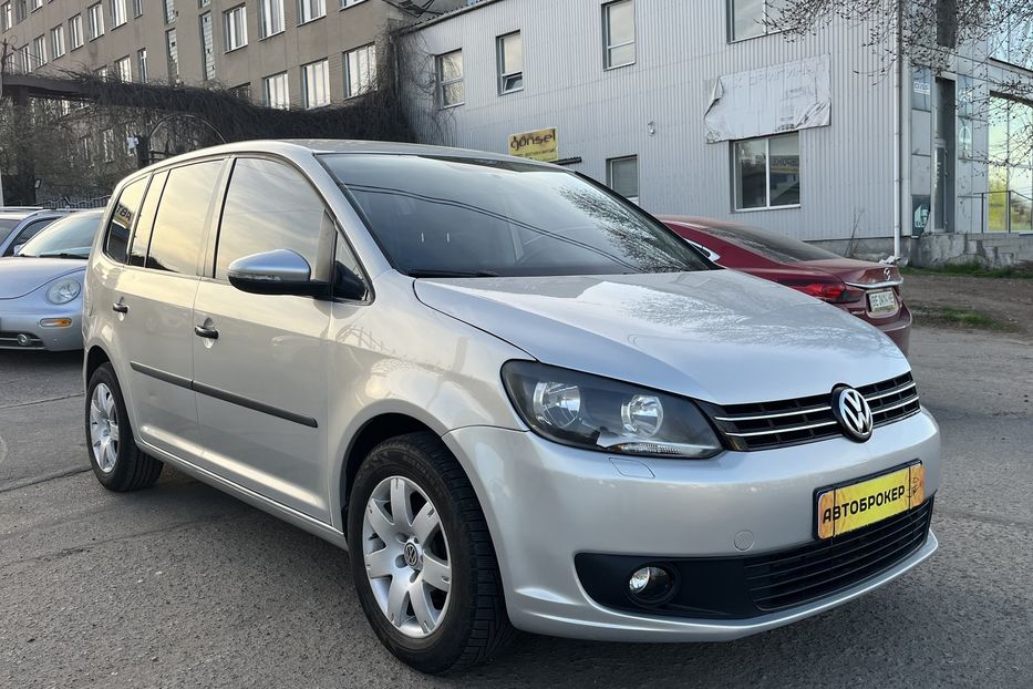 Продам Volkswagen Touran Офіційний 2011 года в Николаеве