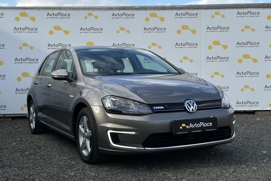 Продам Volkswagen e-Golf 2015 года в Луцке