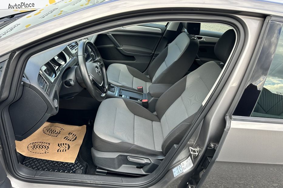 Продам Volkswagen e-Golf 2015 года в Луцке