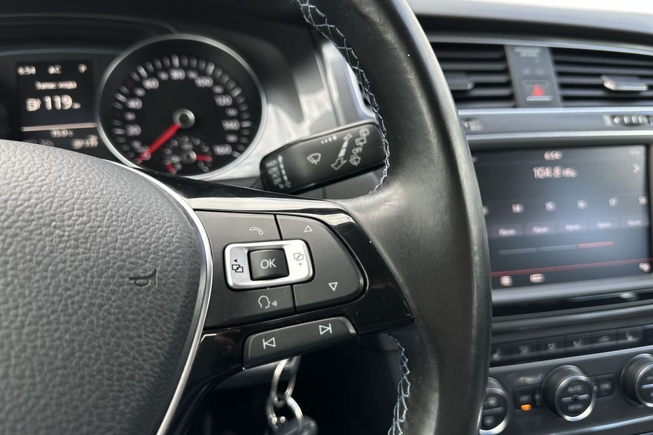 Продам Volkswagen e-Golf 2015 года в Луцке