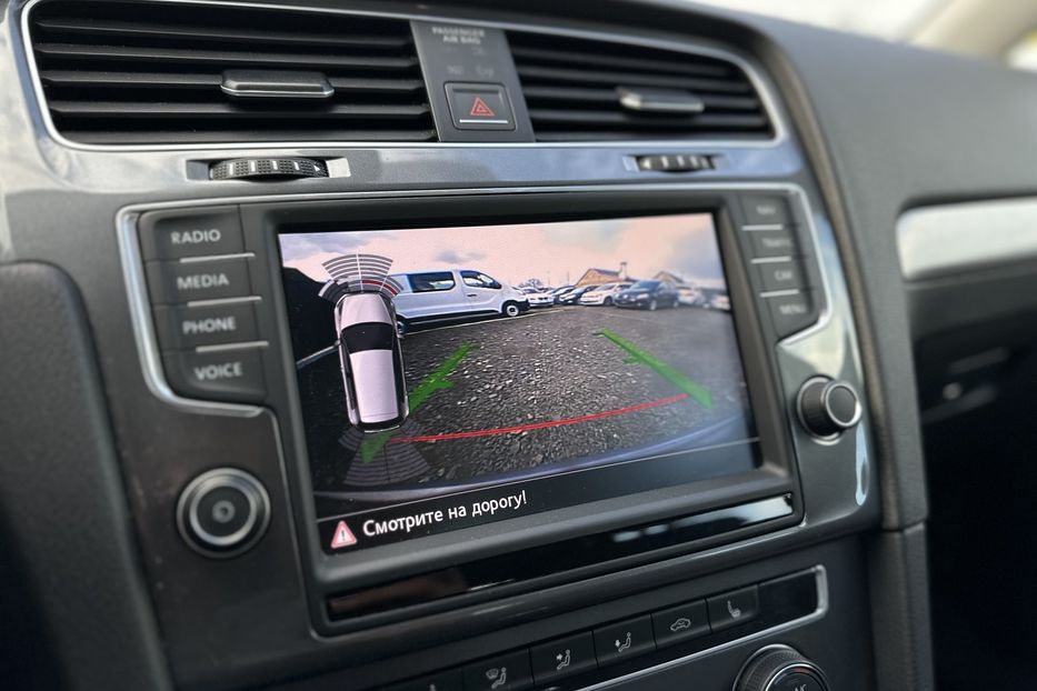 Продам Volkswagen e-Golf 2015 года в Луцке