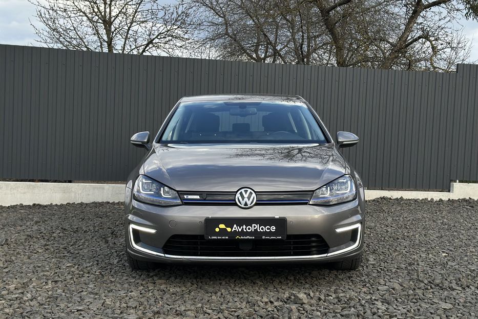 Продам Volkswagen e-Golf 2015 года в Луцке