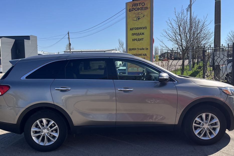 Продам Kia Sorento LX 2016 года в Николаеве