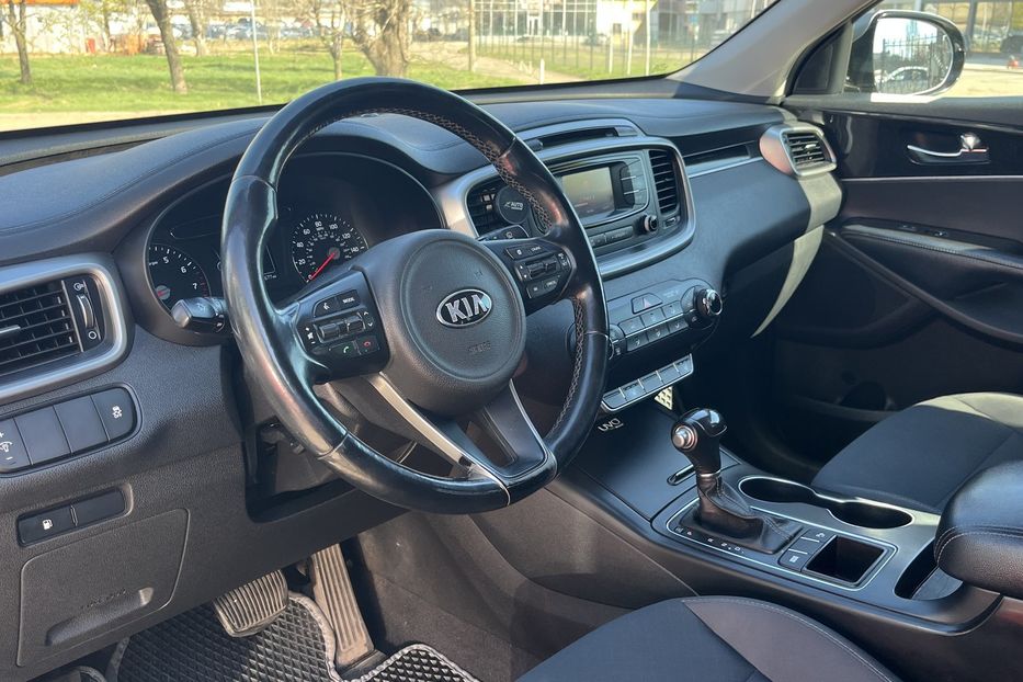 Продам Kia Sorento LX 2016 года в Николаеве
