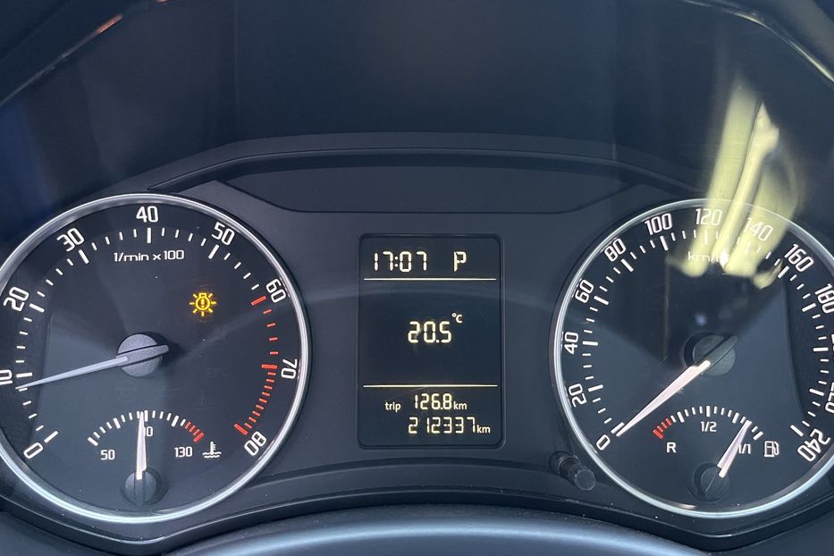 Продам Skoda Octavia A5 Офіційна 2010 года в Николаеве