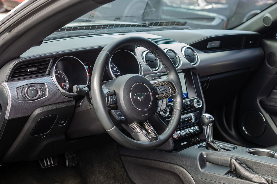 Продам Ford Mustang GT V8 5.0 2018 года в Киеве