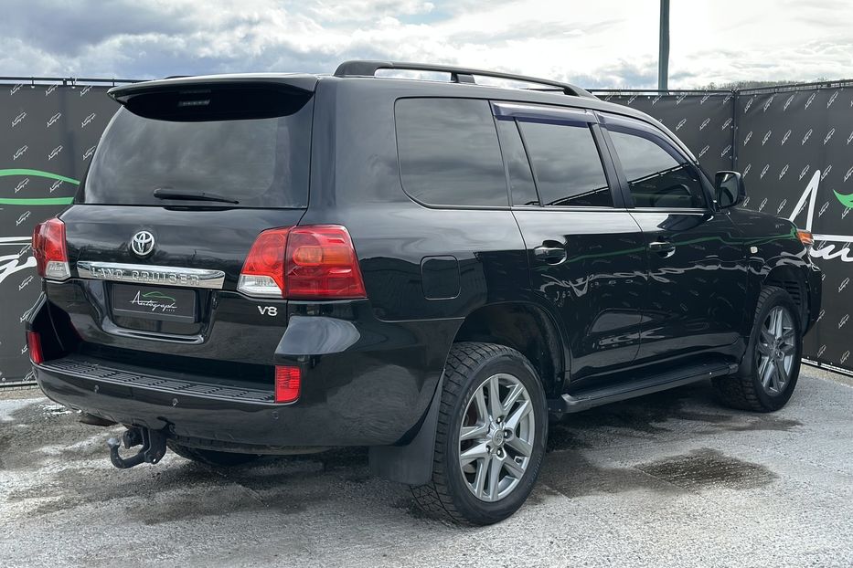 Продам Toyota Land Cruiser 200 Diesel 2008 года в Киеве