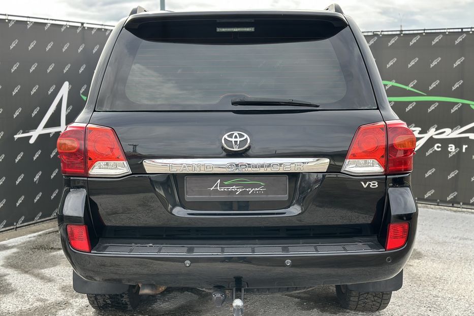 Продам Toyota Land Cruiser 200 Diesel 2008 года в Киеве