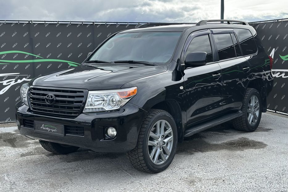 Продам Toyota Land Cruiser 200 Diesel 2008 года в Киеве