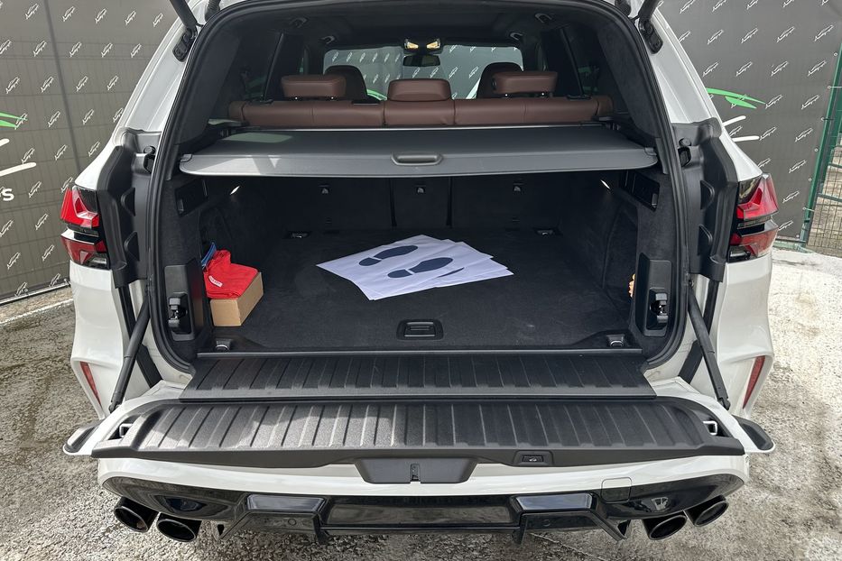 Продам BMW X5 M60I Xdrive 2023 года в Киеве