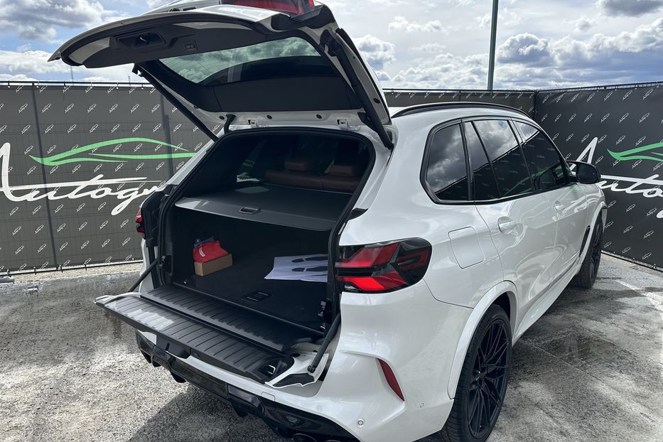 Продам BMW X5 M60I Xdrive 2023 года в Киеве