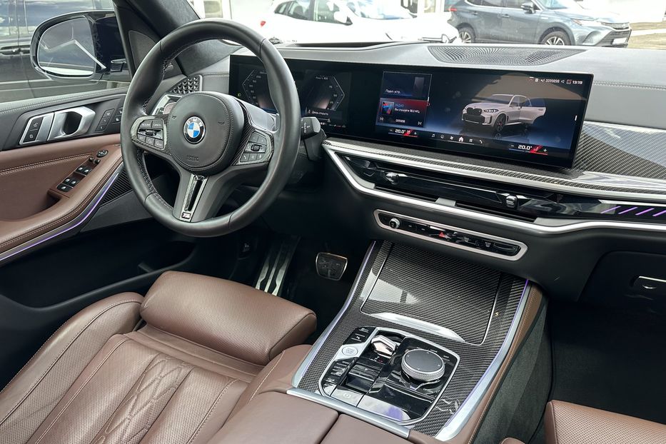 Продам BMW X5 M60I Xdrive 2023 года в Киеве