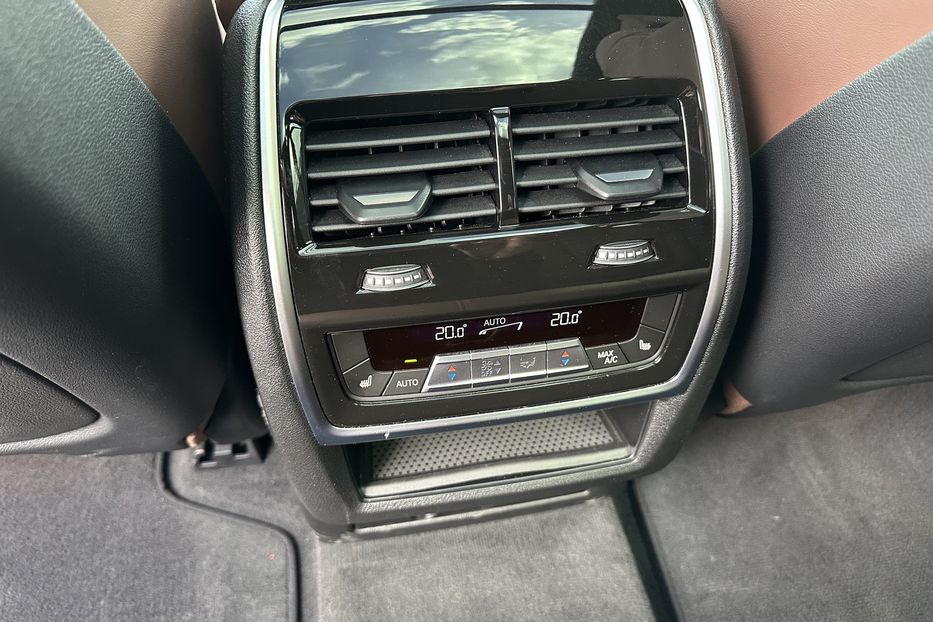 Продам BMW X5 M60I Xdrive 2023 года в Киеве