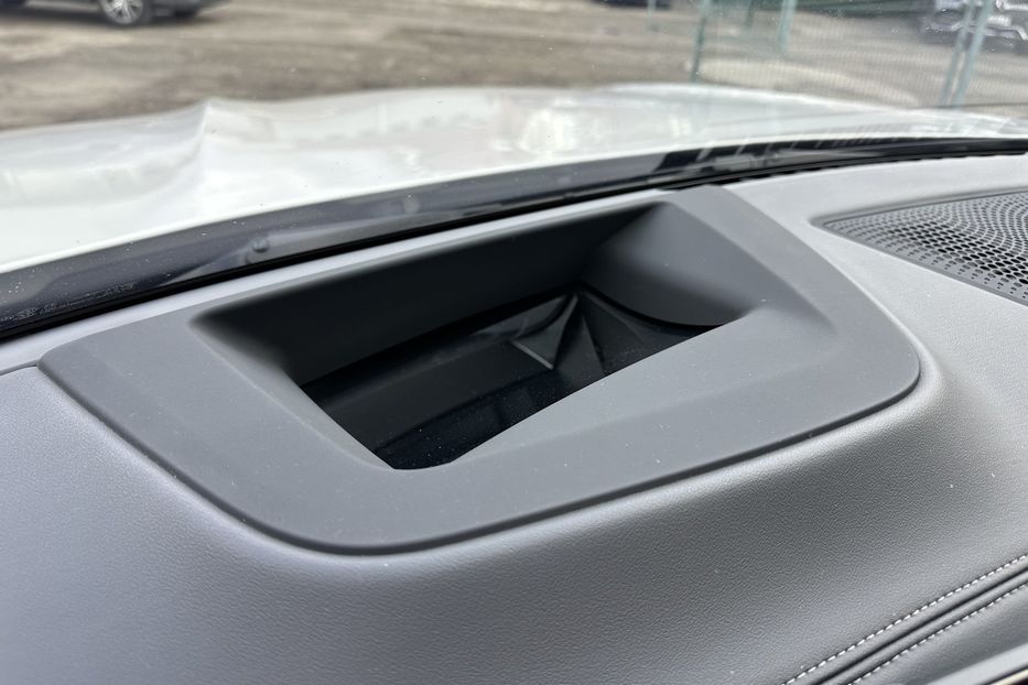 Продам BMW X5 M60I Xdrive 2023 года в Киеве