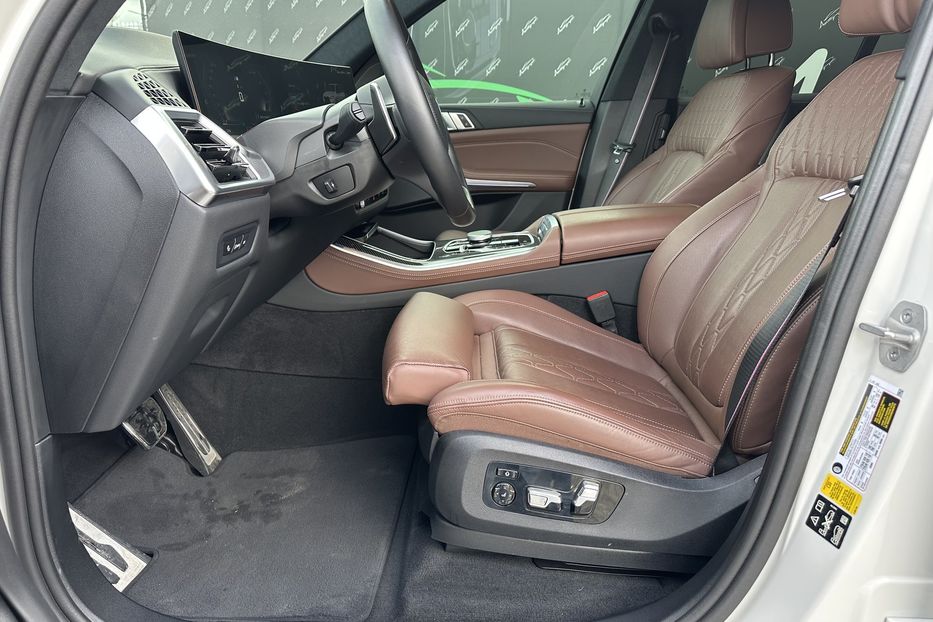 Продам BMW X5 M60I Xdrive 2023 года в Киеве