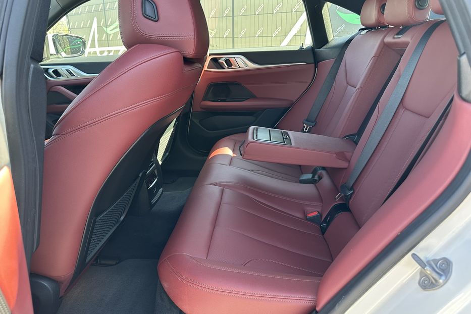 Продам BMW iX I40 Xdrive 2024 года в Киеве