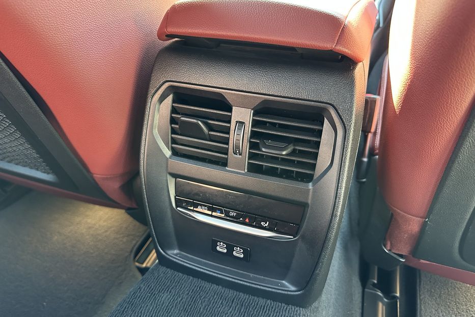 Продам BMW iX I40 Xdrive 2024 года в Киеве