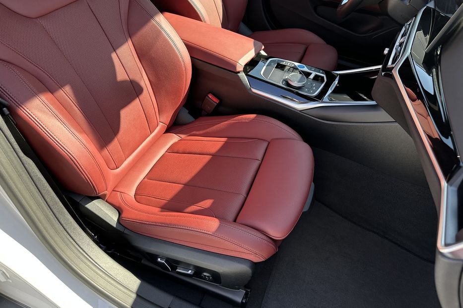 Продам BMW iX I40 Xdrive 2024 года в Киеве