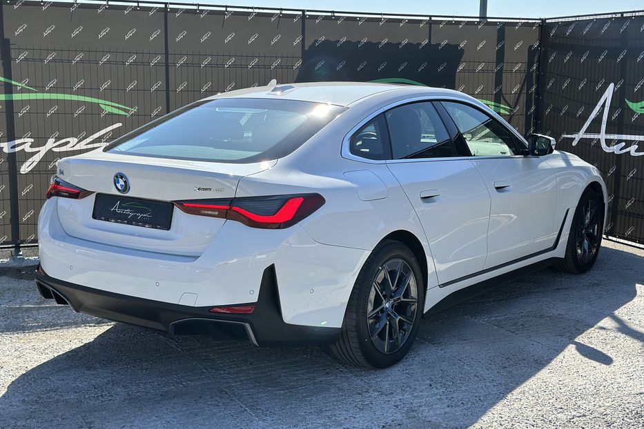 Продам BMW iX I40 Xdrive 2024 года в Киеве