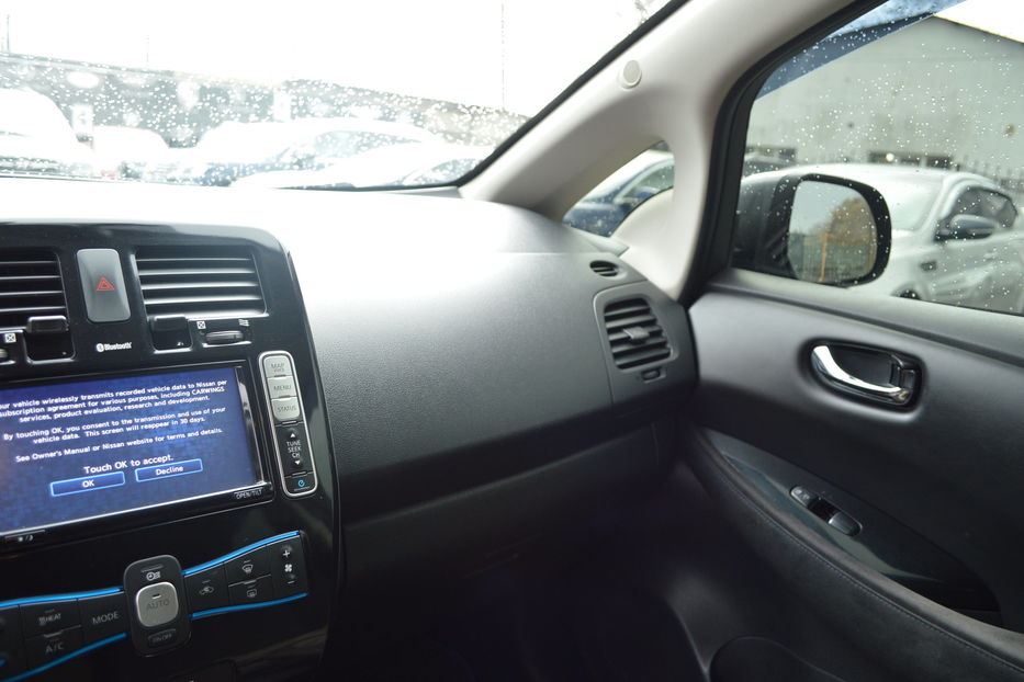 Продам Nissan Leaf +Webasto 2014 года в Одессе