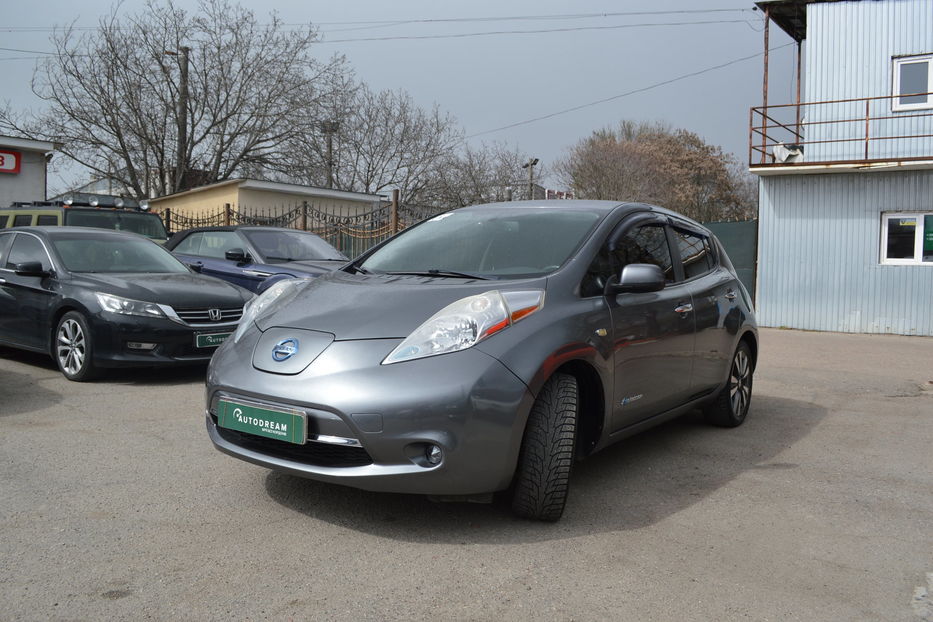 Продам Nissan Leaf +Webasto 2014 года в Одессе
