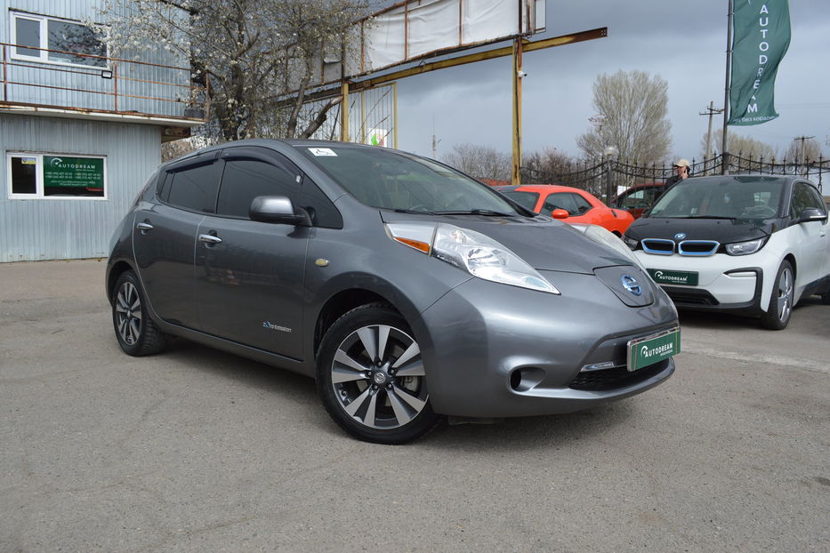 Продам Nissan Leaf +Webasto 2014 года в Одессе