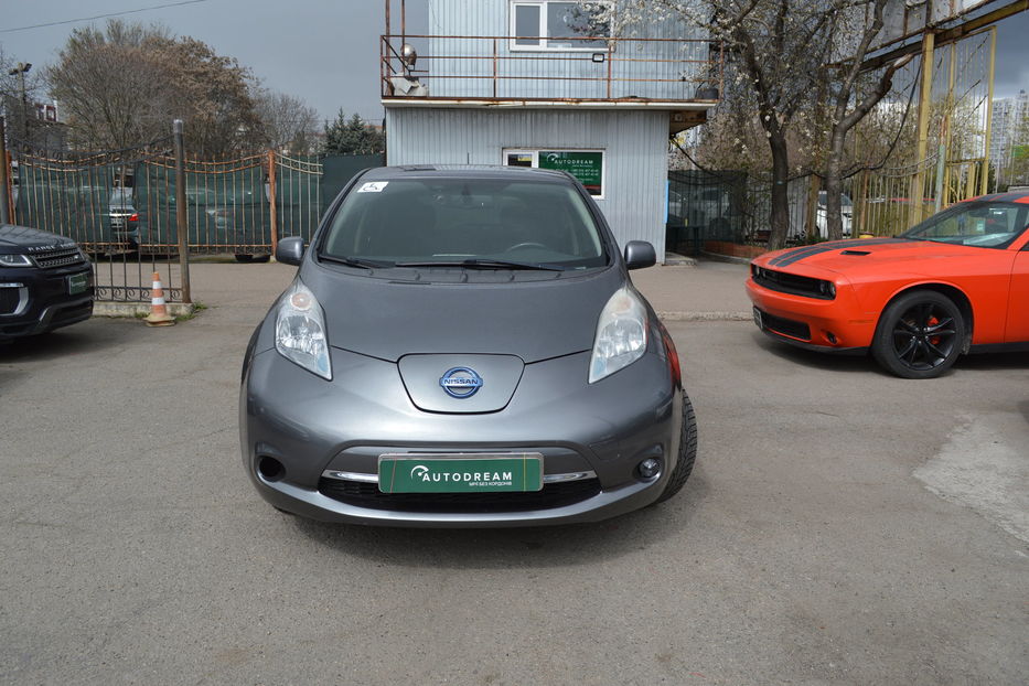Продам Nissan Leaf +Webasto 2014 года в Одессе