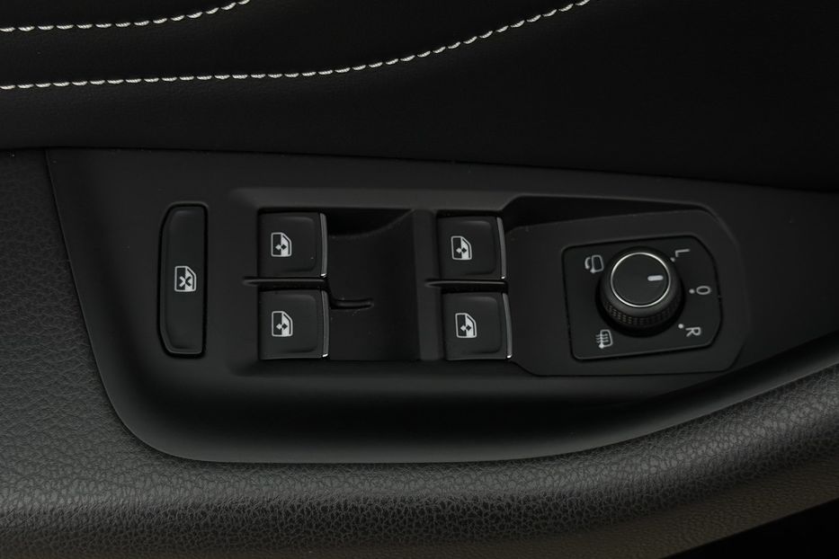 Продам Volkswagen Passat B8 2.0TDI 150к.с. ПАНОРАМА,КАМЕРА 2021 года в Львове