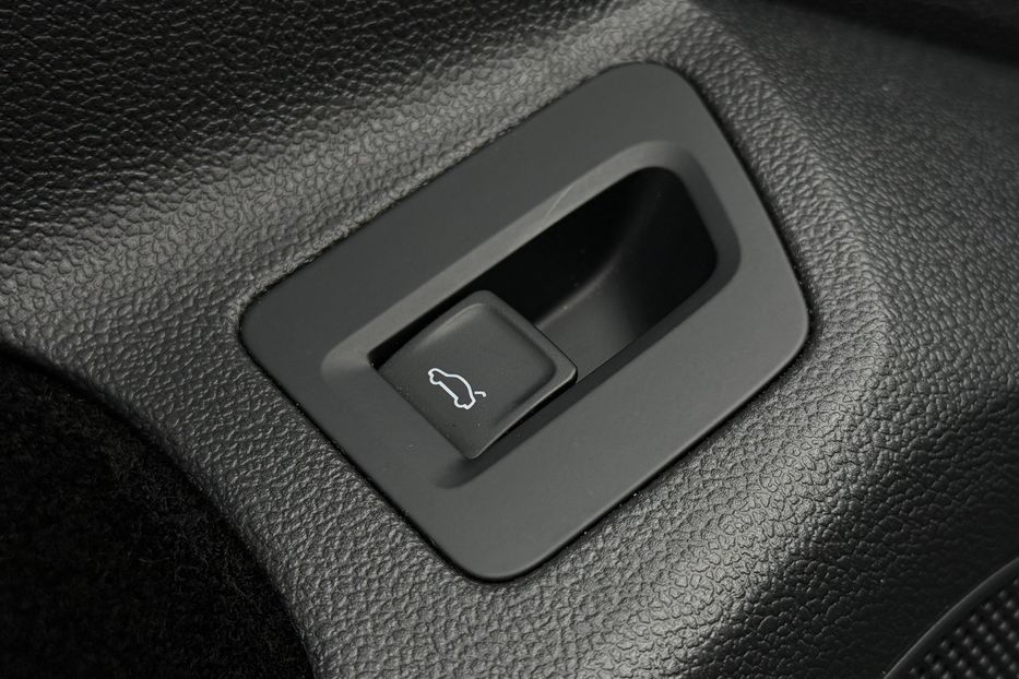 Продам Volkswagen Passat B8 2.0TDI 150к.с. ПАНОРАМА,КАМЕРА 2021 года в Львове