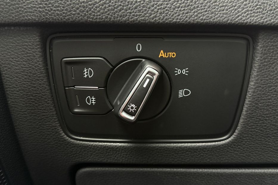 Продам Volkswagen Passat B8 2.0TDI 150к.с. ПАНОРАМА,КАМЕРА 2021 года в Львове