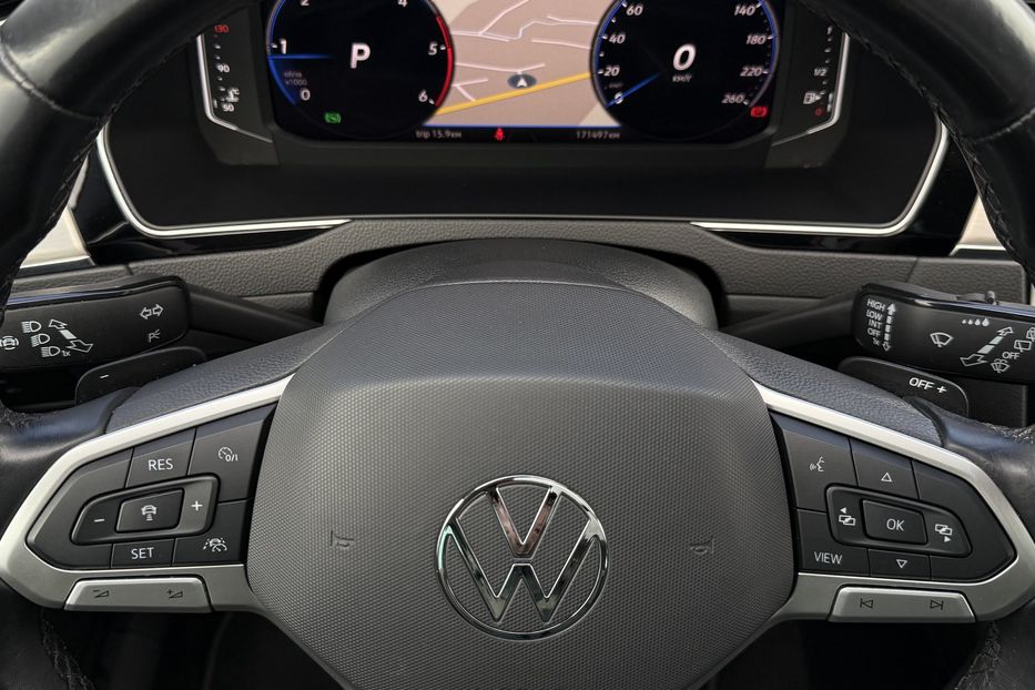 Продам Volkswagen Passat B8 2.0TDI 150к.с. ПАНОРАМА,КАМЕРА 2021 года в Львове