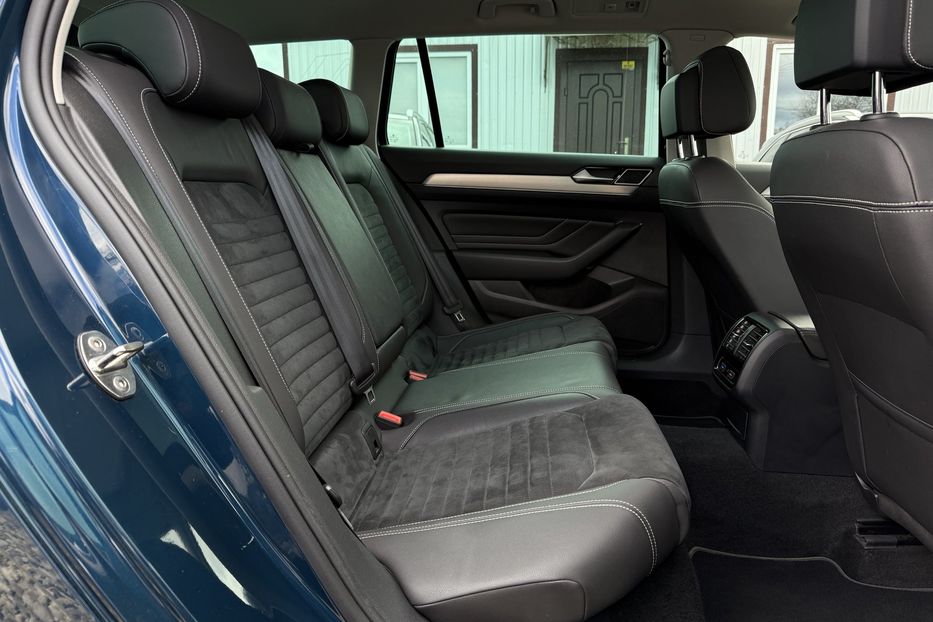 Продам Volkswagen Passat B8 2.0TDI 150к.с. ПАНОРАМА,КАМЕРА 2021 года в Львове