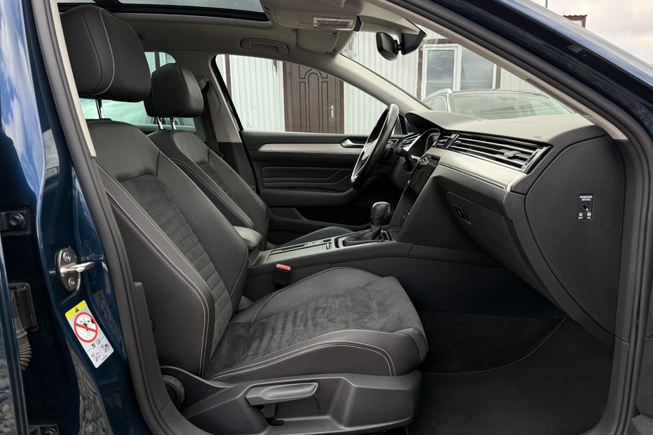 Продам Volkswagen Passat B8 2.0TDI 150к.с. ПАНОРАМА,КАМЕРА 2021 года в Львове