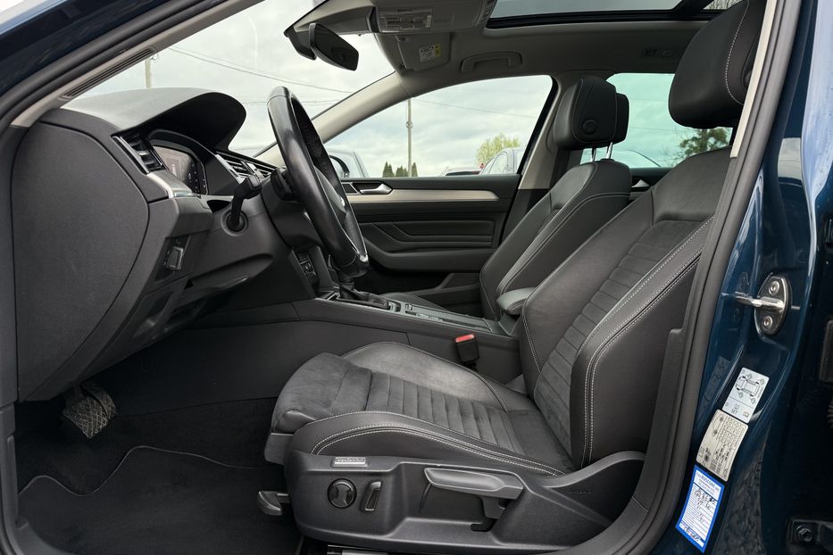 Продам Volkswagen Passat B8 2.0TDI 150к.с. ПАНОРАМА,КАМЕРА 2021 года в Львове