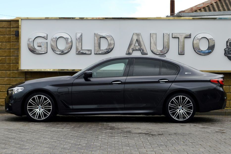 Продам BMW 530 PHEV 2017 года в Одессе