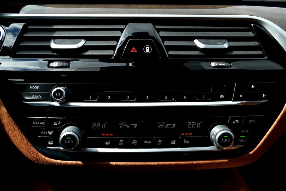 Продам BMW 530 PHEV 2017 года в Одессе