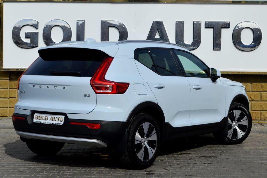 Продам Volvo XC60 XC40 MHEV 2026 года в Одессе