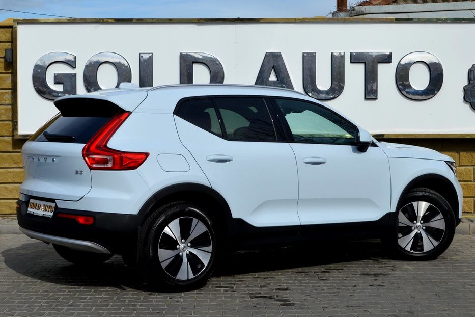 Продам Volvo XC60 XC40 MHEV 2026 года в Одессе