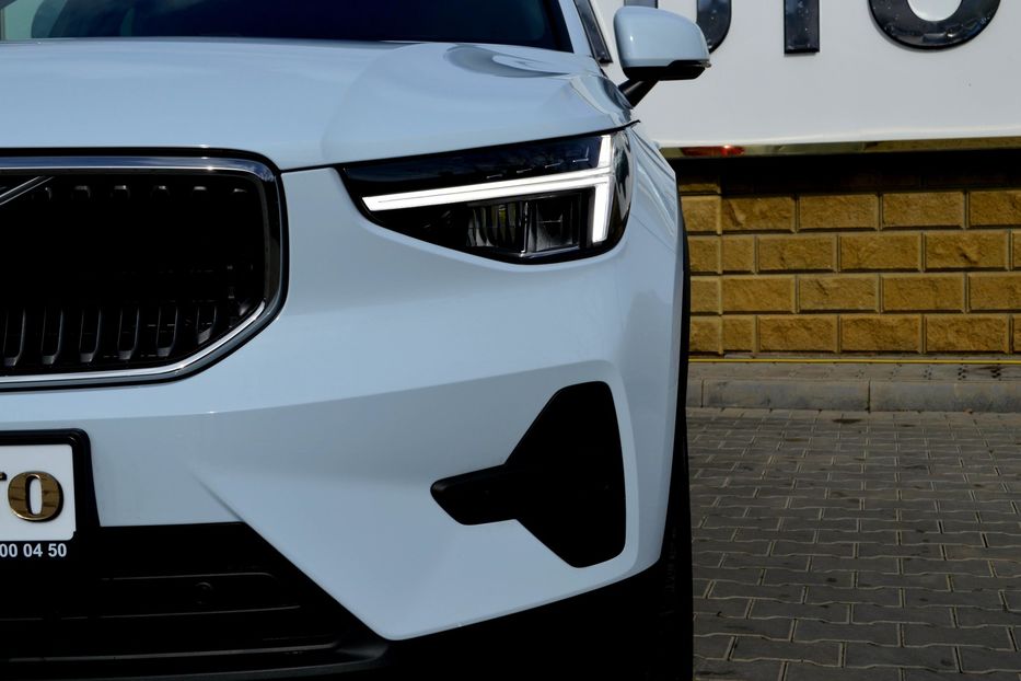 Продам Volvo XC60 XC40 MHEV 2026 года в Одессе