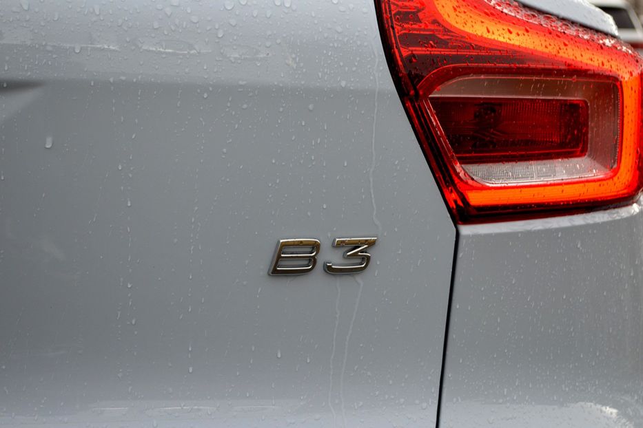 Продам Volvo XC60 XC40 MHEV 2026 года в Одессе