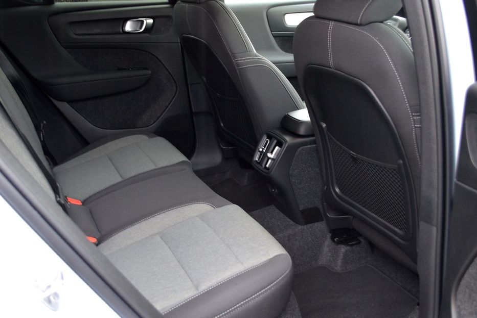 Продам Volvo XC60 XC40 MHEV 2026 года в Одессе