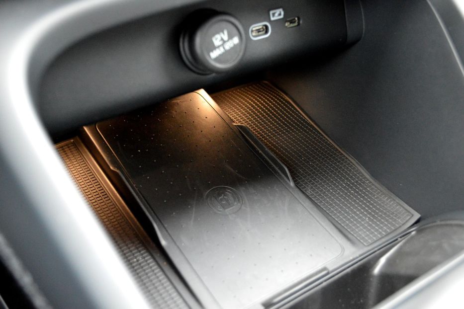 Продам Volvo XC60 XC40 MHEV 2026 года в Одессе