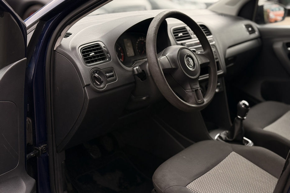 Продам Volkswagen Polo 2011 года в Киеве