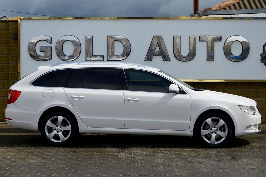 Продам Skoda Superb 2011 года в Одессе