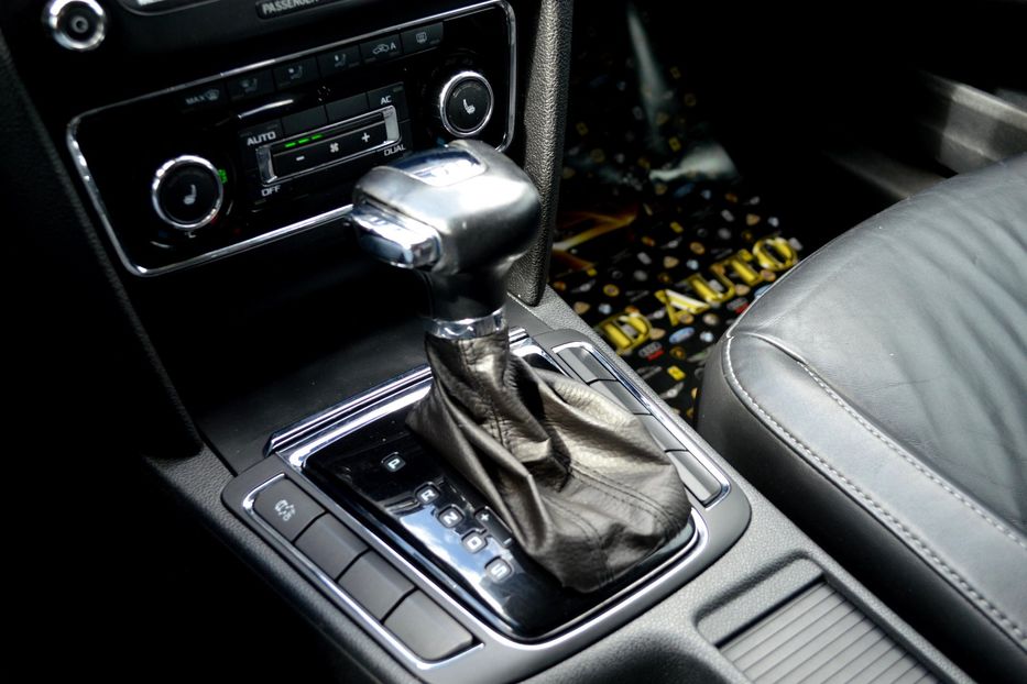 Продам Skoda Superb 2011 года в Одессе