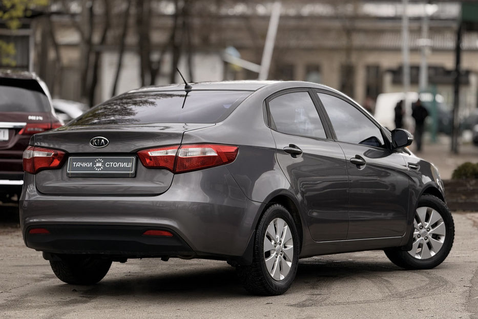 Продам Kia Rio 2012 года в Киеве